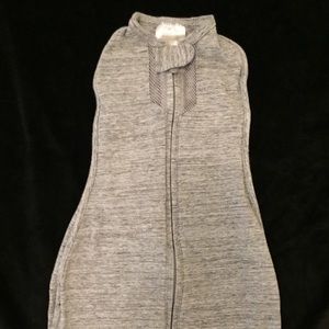 Woombie swaddle 0-3 months